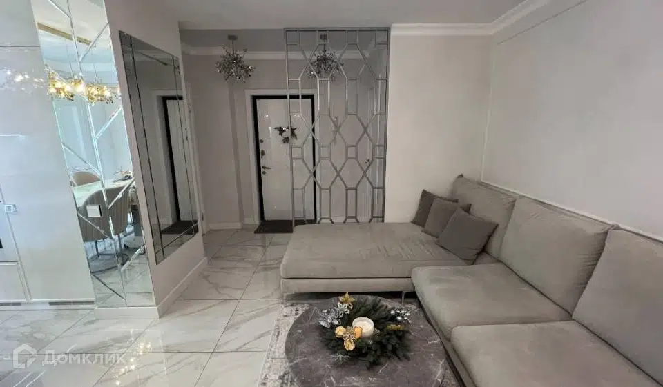 Продаётся 3-комнатная квартира, 100 м²