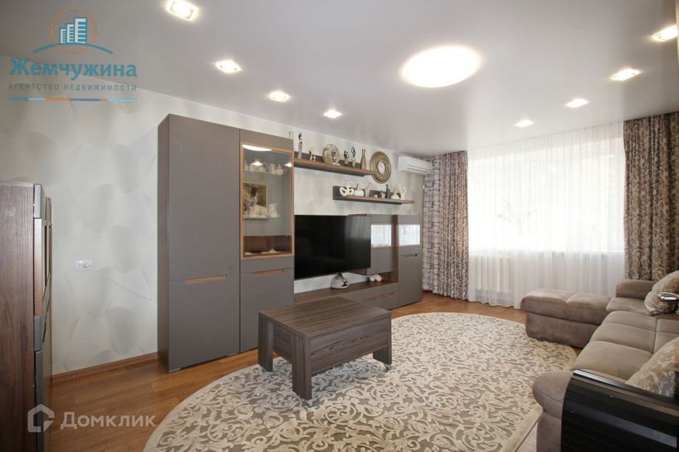 Продаётся 2-комнатная квартира, 71.3 м²