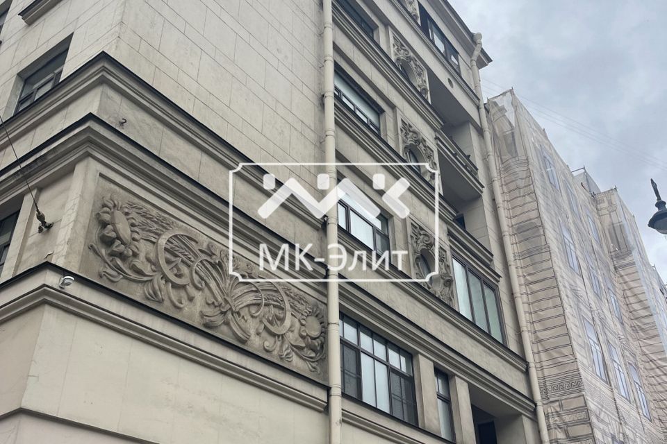 Продаётся 3-комнатная квартира, 120 м²