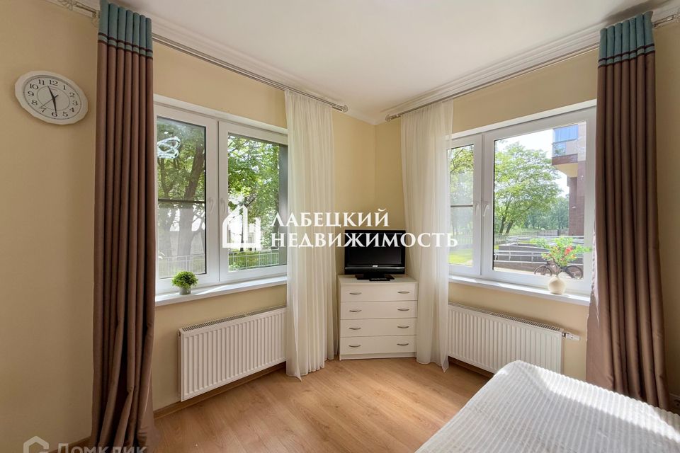 Продаётся 1-комнатная квартира, 39.8 м²