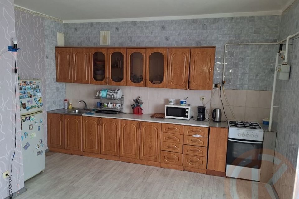 Продаётся 3-комнатная квартира, 151.4 м²