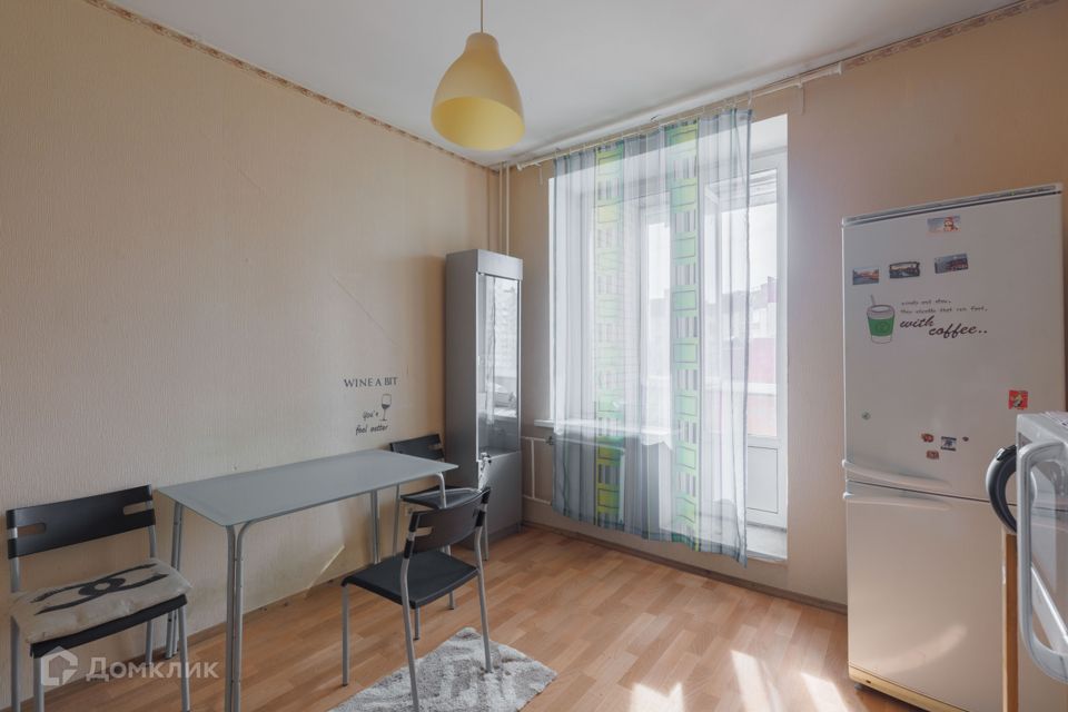 Продаётся 1-комнатная квартира, 45.6 м²