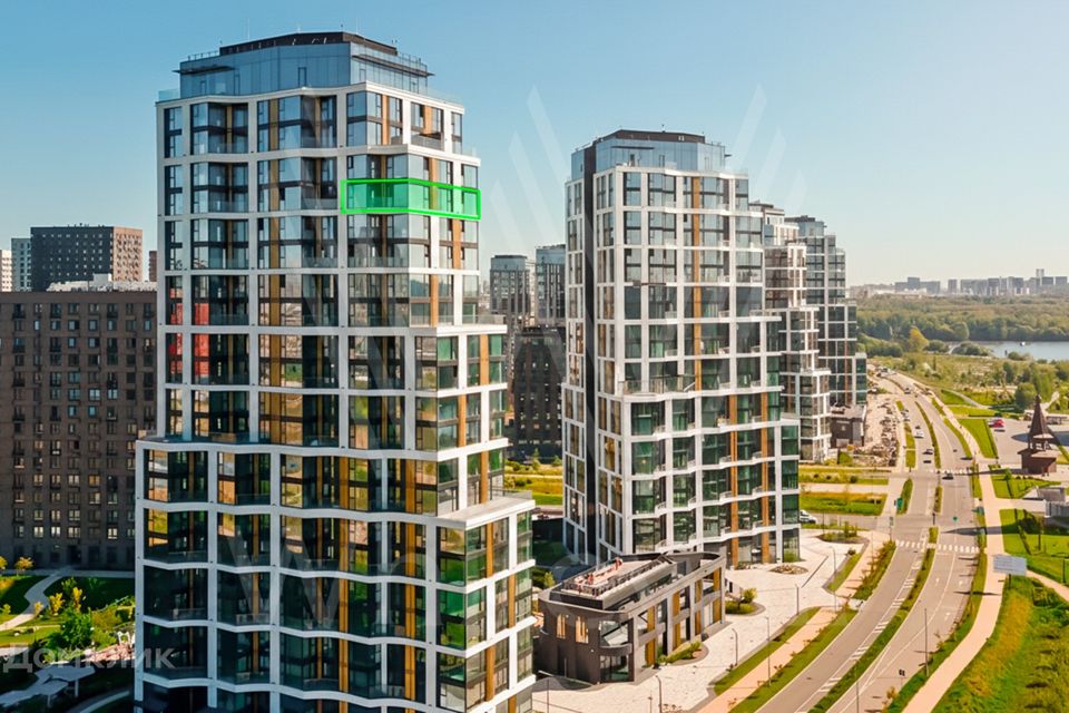 Продаётся 4-комнатная квартира, 105 м²