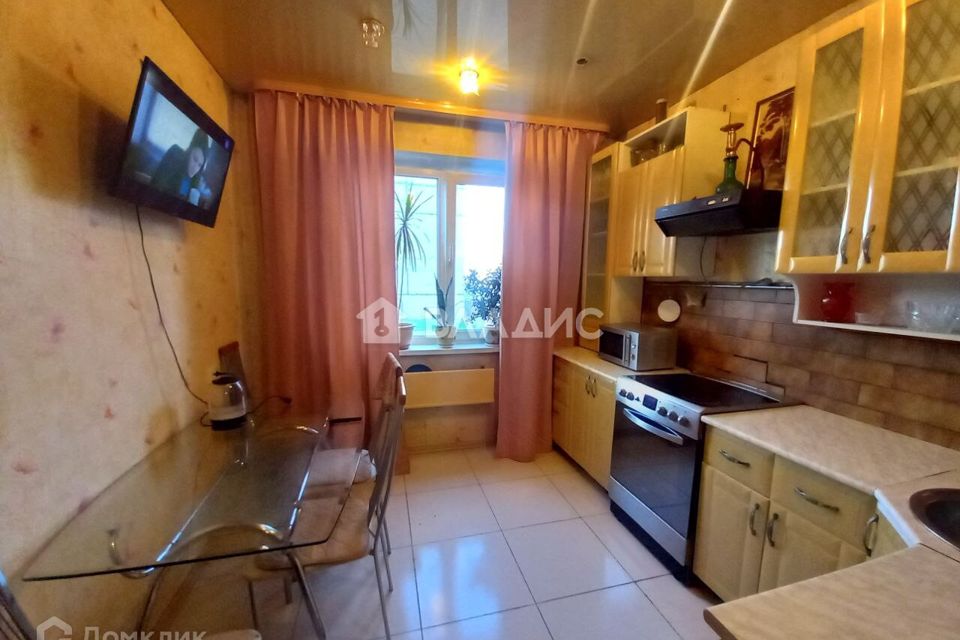 Продаётся 4-комнатная квартира, 77.6 м²