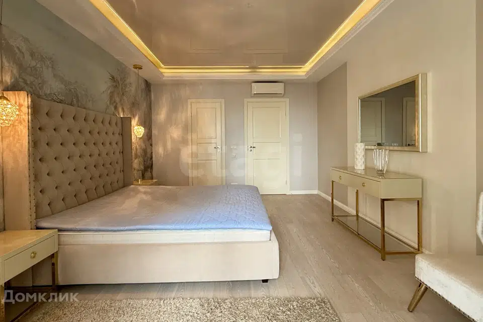 Продаётся 3-комнатная квартира, 114.2 м²