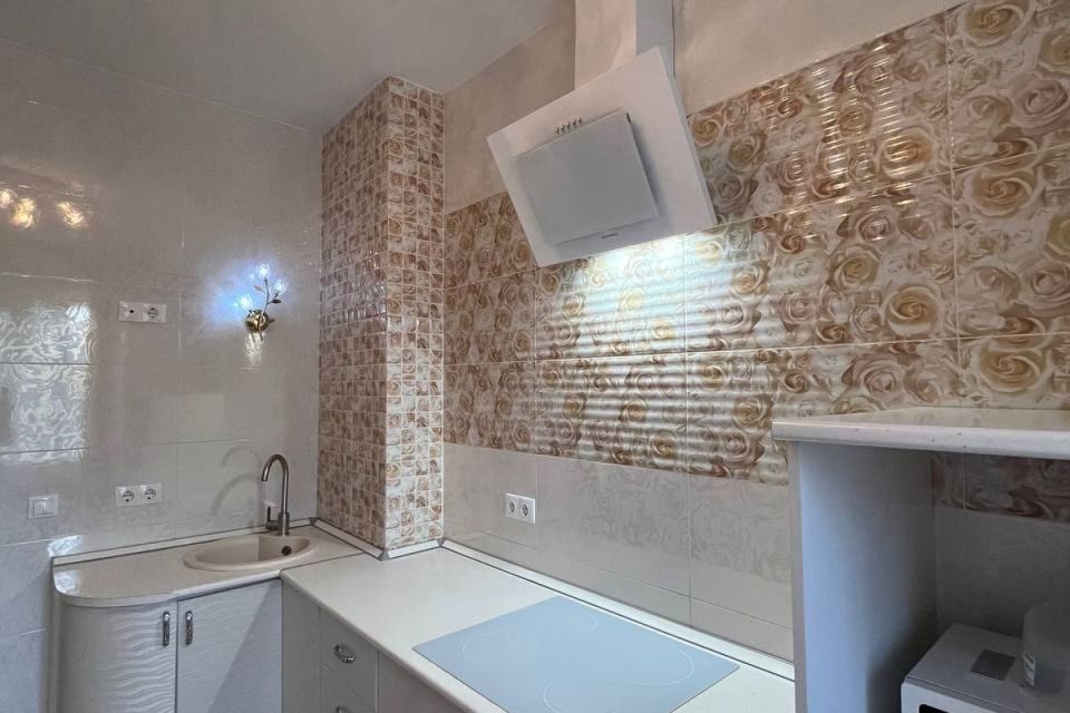 Сдаётся 1-комнатная квартира, 46 м²
