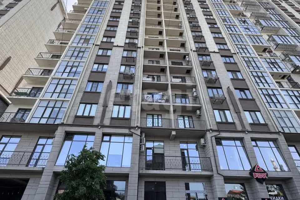 Продаётся 1-комнатная квартира, 43 м²