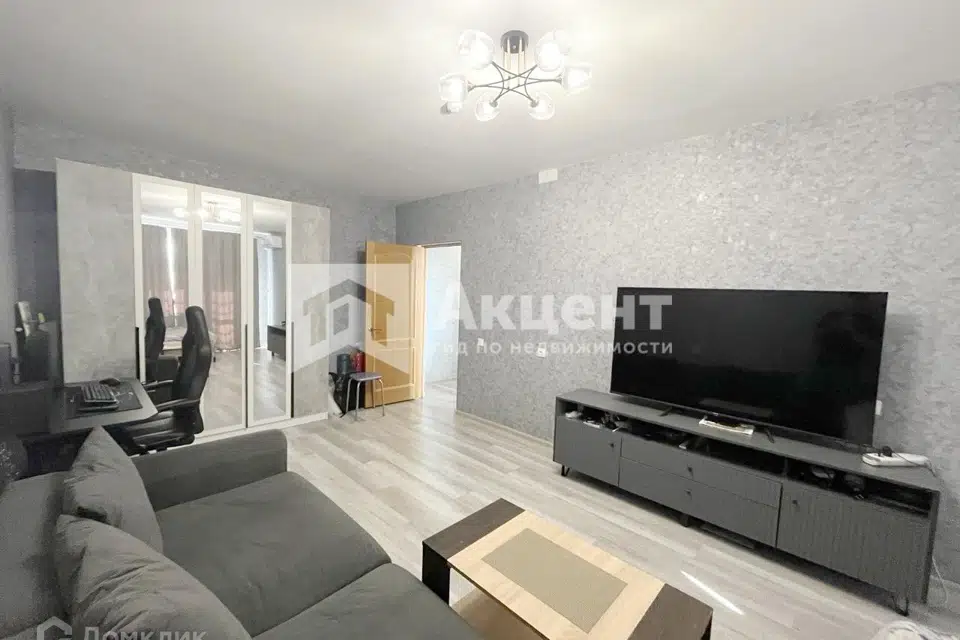 Продаётся 1-комнатная квартира, 51 м²
