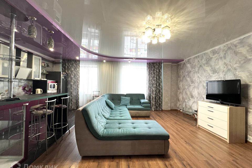 Продаётся 2-комнатная квартира, 67.9 м²