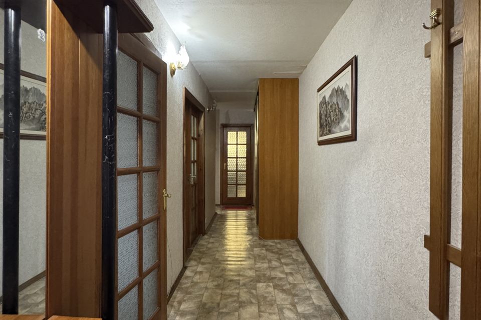 Продаётся 2-комнатная квартира, 56.2 м²