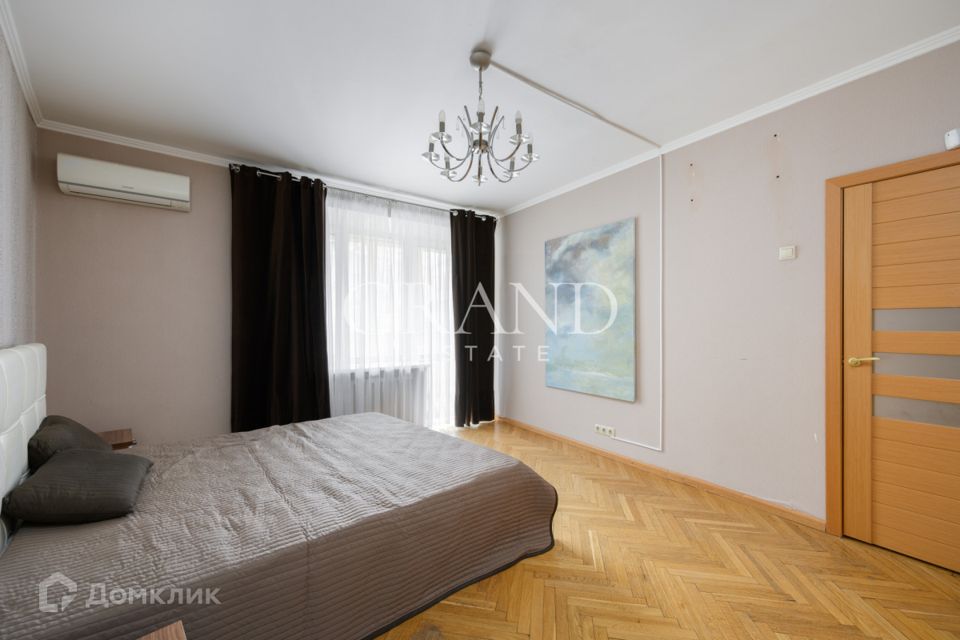 Продаётся 3-комнатная квартира, 75.8 м²