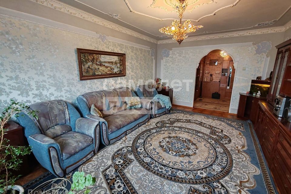 Продаётся 4-комнатная квартира, 107.5 м²