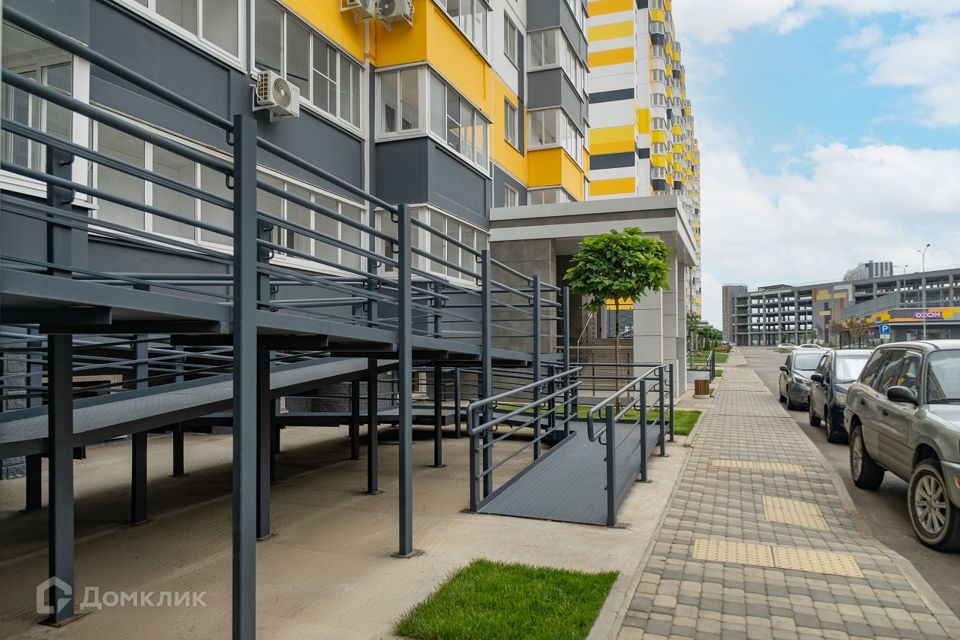 Продаётся 2-комнатная квартира, 67.48 м²