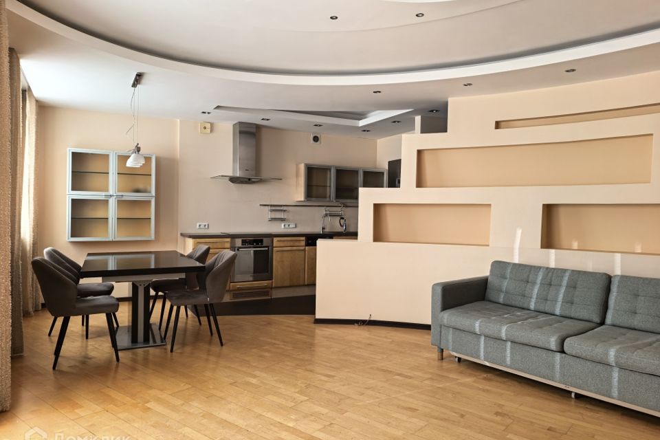 Сдаётся 3-комнатная квартира, 90 м²