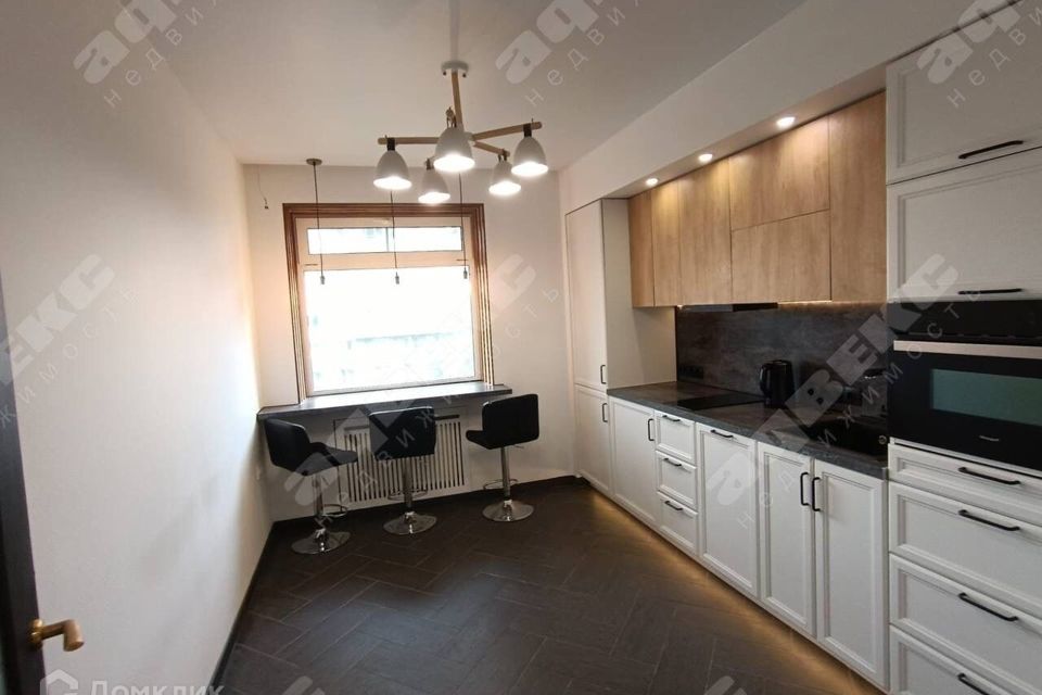Продаётся 2-комнатная квартира, 63.6 м²