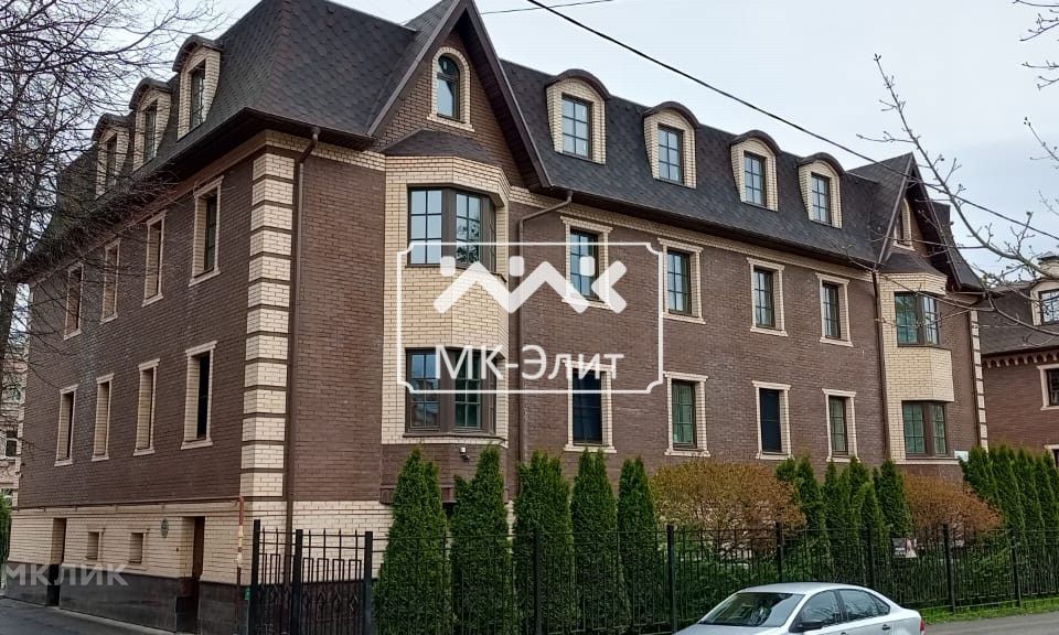 Продаётся 3-комнатная квартира, 98 м²