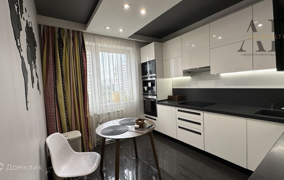 Продаётся 2-комнатная квартира, 53.3 м²