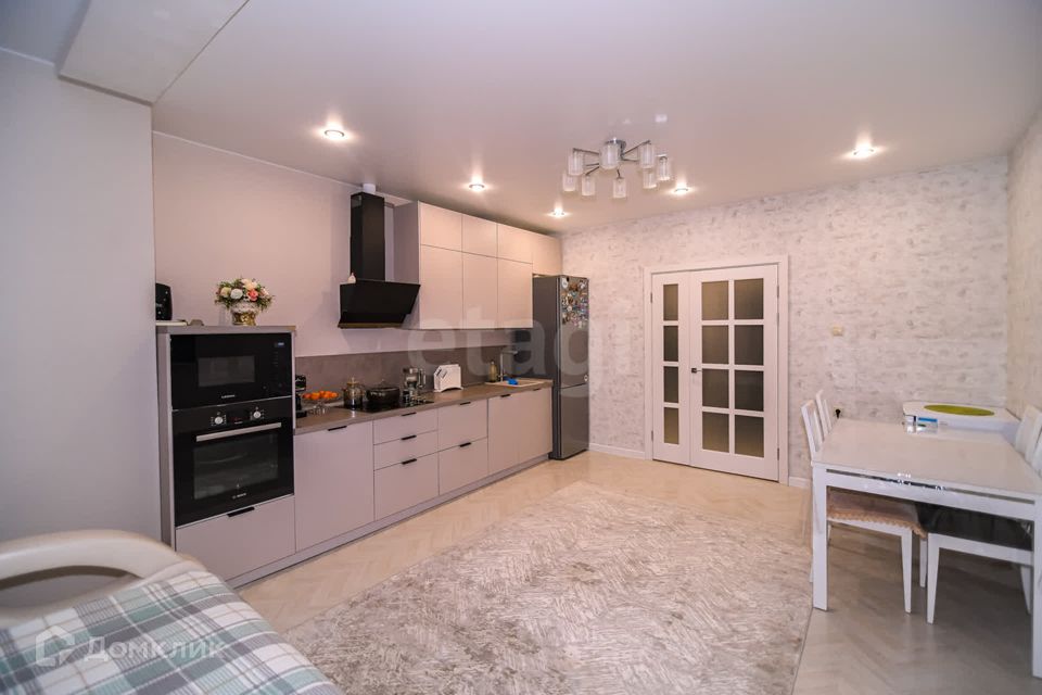 Продаётся 1-комнатная квартира, 43.1 м²