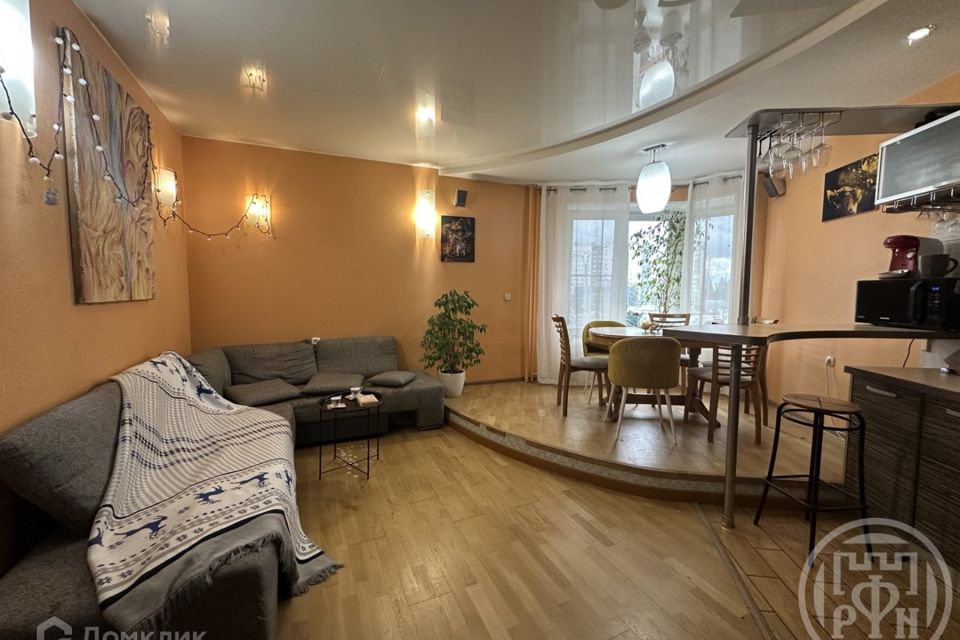 Продаётся 2-комнатная квартира, 76.8 м²