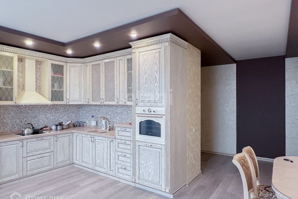 Продаётся 3-комнатная квартира, 90 м²
