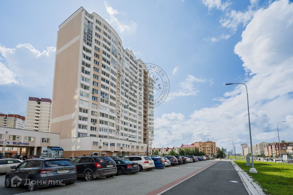 Продаётся 3-комнатная квартира, 103.9 м²
