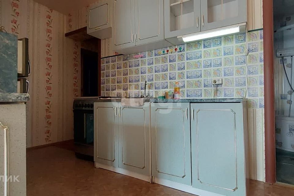 Продаётся комната в 3-комн. квартире, 58.1 м²