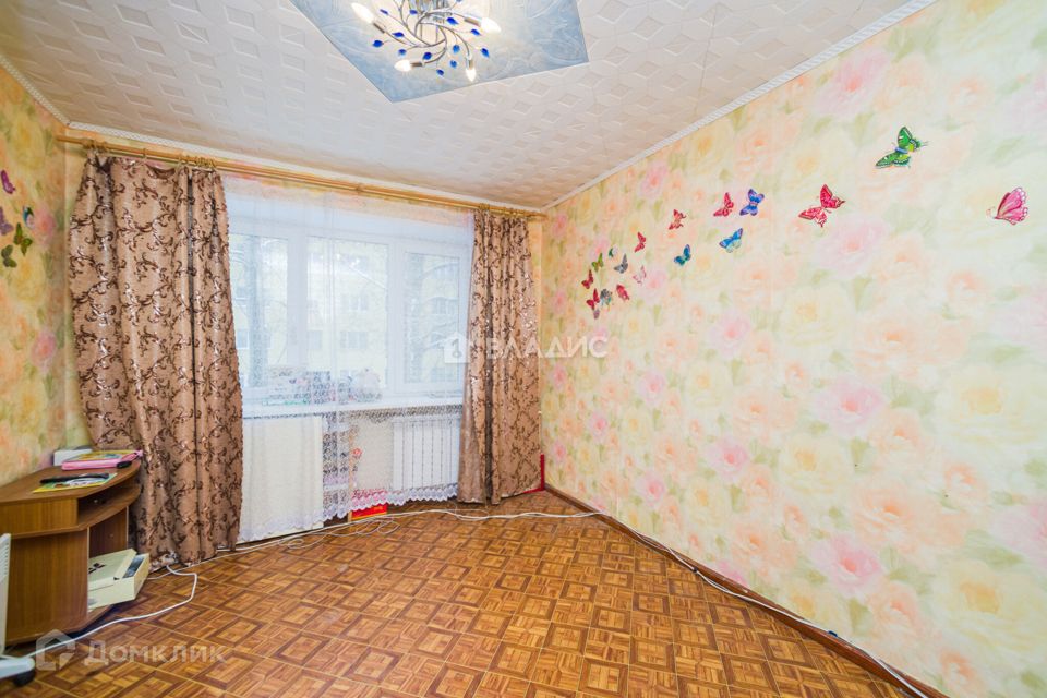 Продаётся комната в 1-комн. квартире, 50 м²