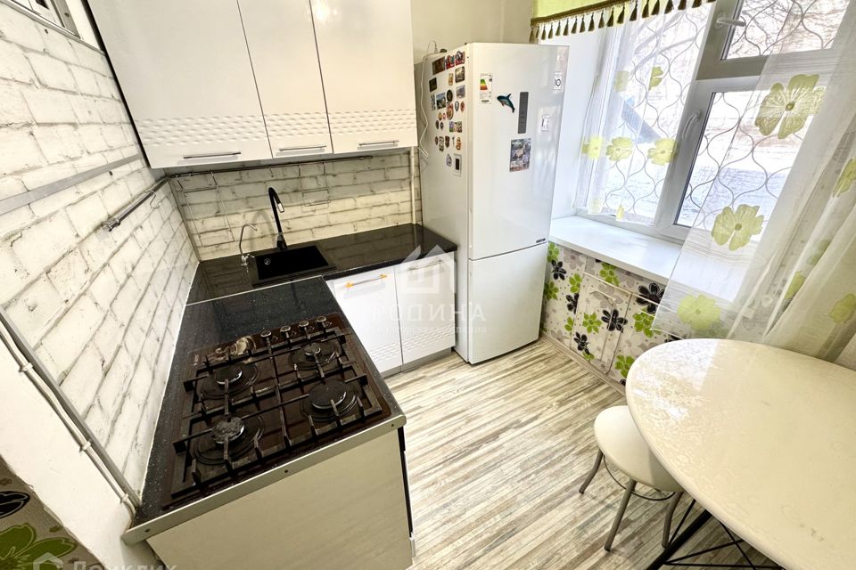 Продаётся 3-комнатная квартира, 61.6 м²