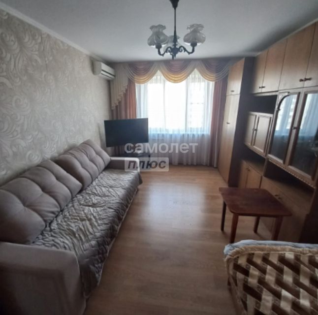 Сдаётся 2-комнатная квартира, 57 м²