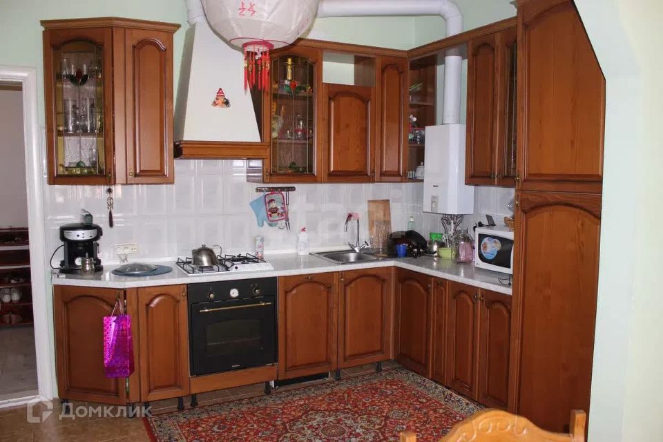 Продаётся 4-комнатная квартира, 126 м²