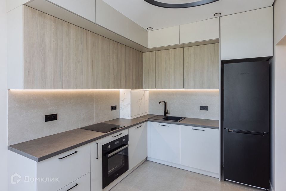 Продаётся 1-комнатная квартира, 43.3 м²