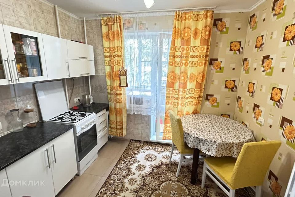 Продаётся 3-комнатная квартира, 65.1 м²
