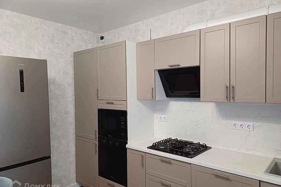 Продаётся 3-комнатная квартира, 90.4 м²