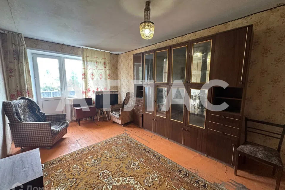 Продаётся 3-комнатная квартира, 56.6 м²