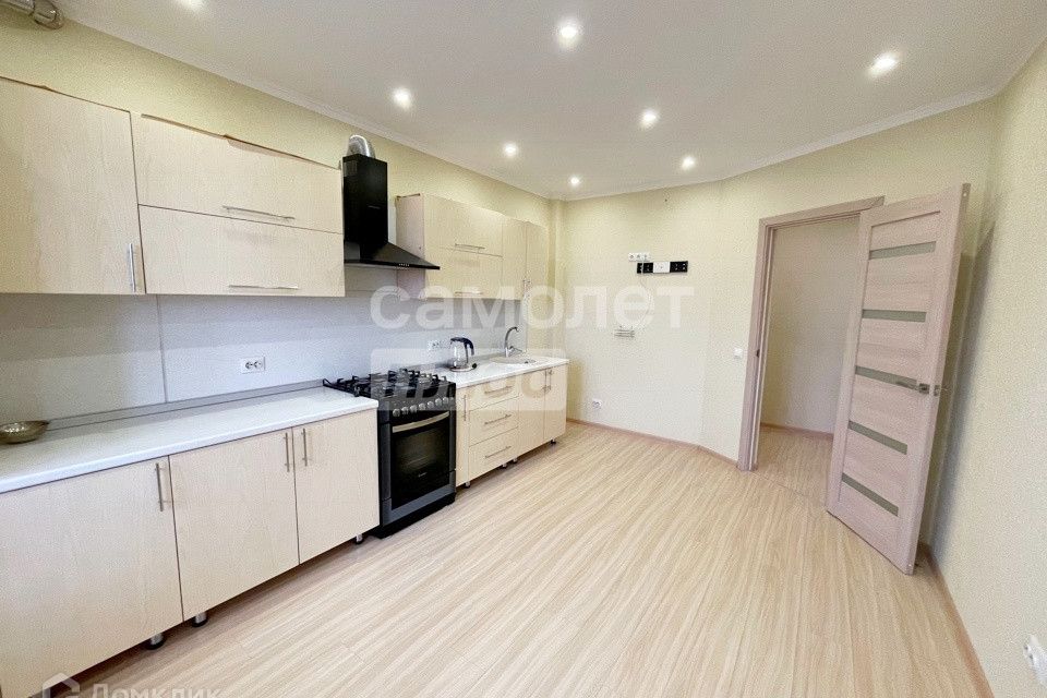 Продаётся 2-комнатная квартира, 65 м²