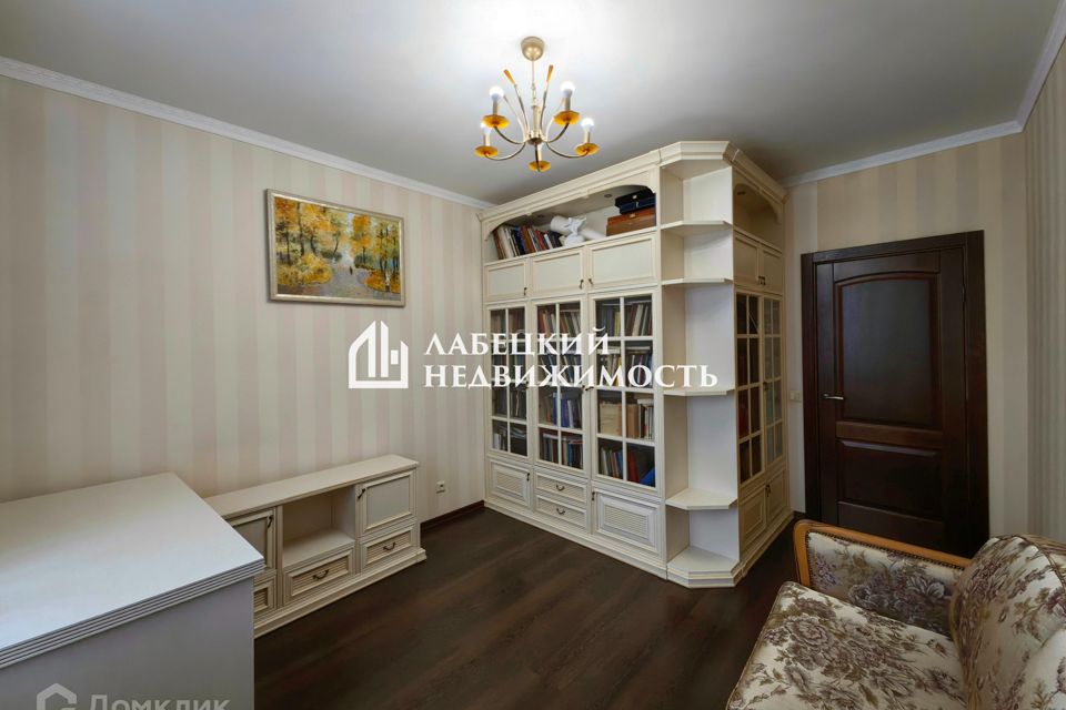 Продаётся 3-комнатная квартира, 114.1 м²