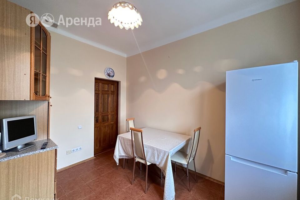 Сдаётся 3-комнатная квартира, 82 м²