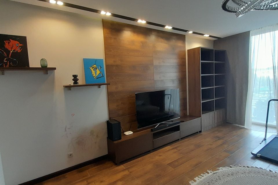 Продаётся 4-комнатная квартира, 119 м²