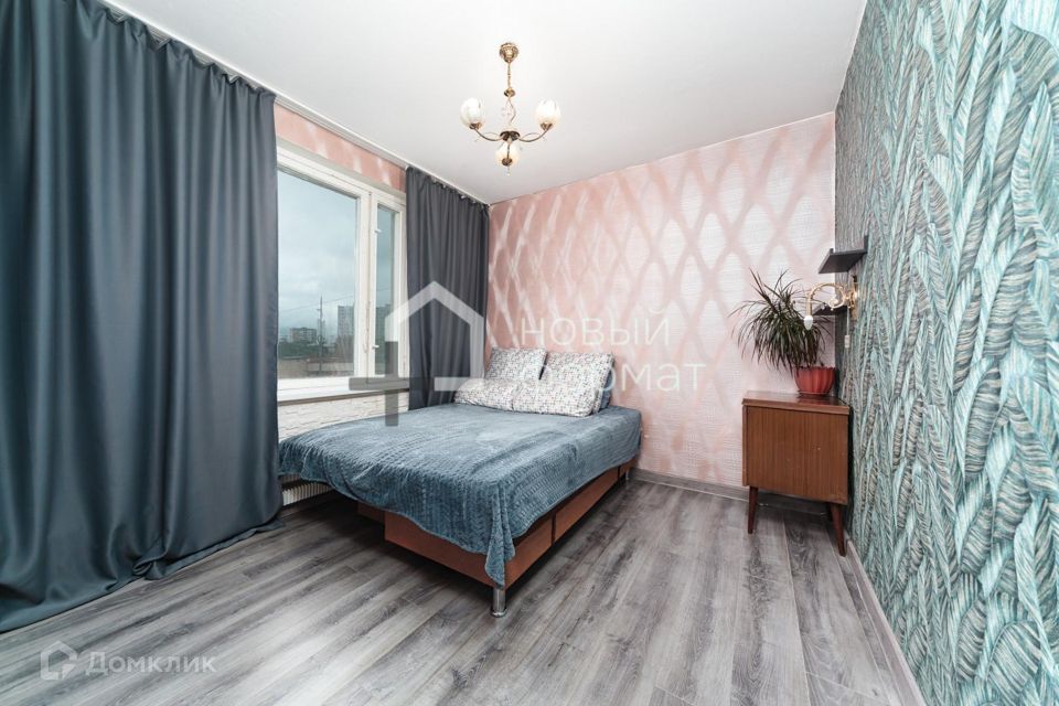 Продаётся 4-комнатная квартира, 61.9 м²
