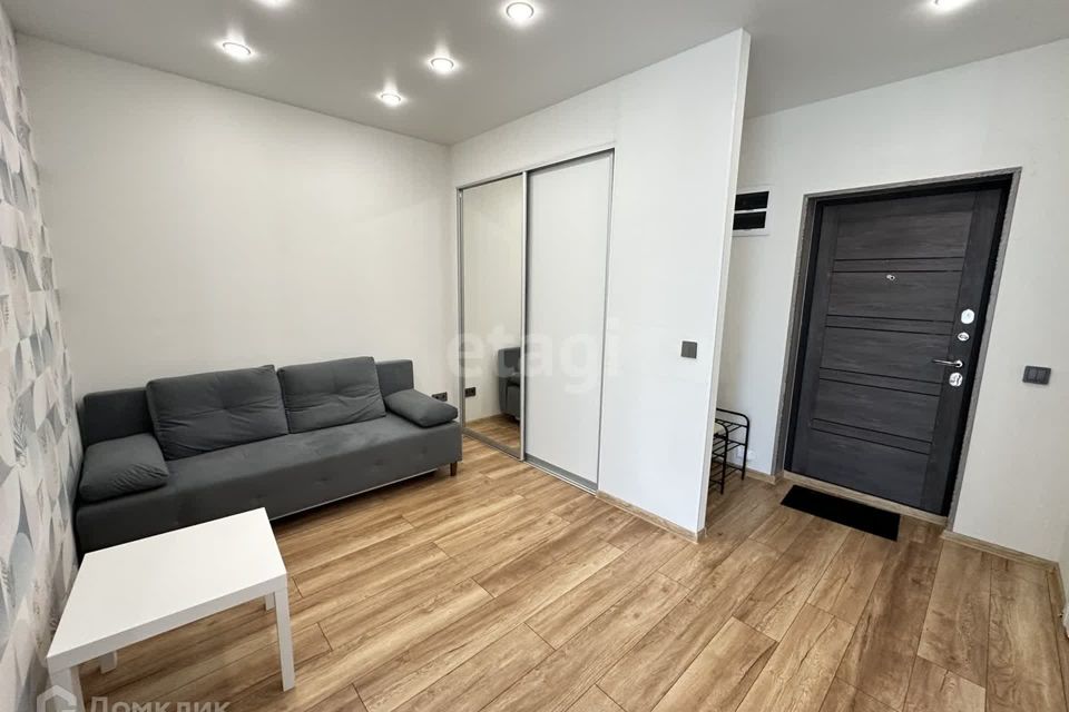 Продаётся 1-комнатная квартира, 38 м²