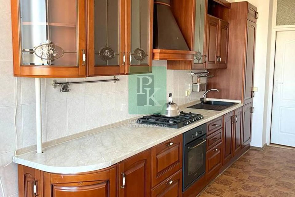 Продаётся 3-комнатная квартира, 110 м²