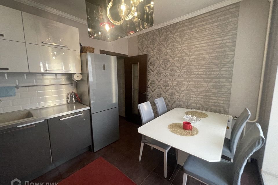 Продаётся 2-комнатная квартира, 58.8 м²