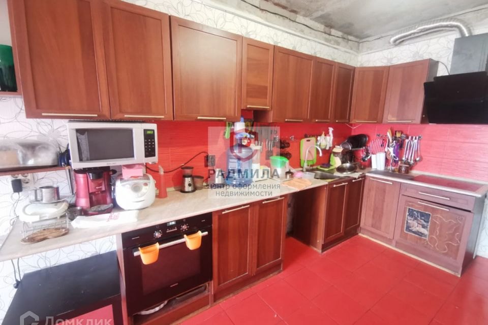 Продаётся 4-комнатная квартира, 114 м²