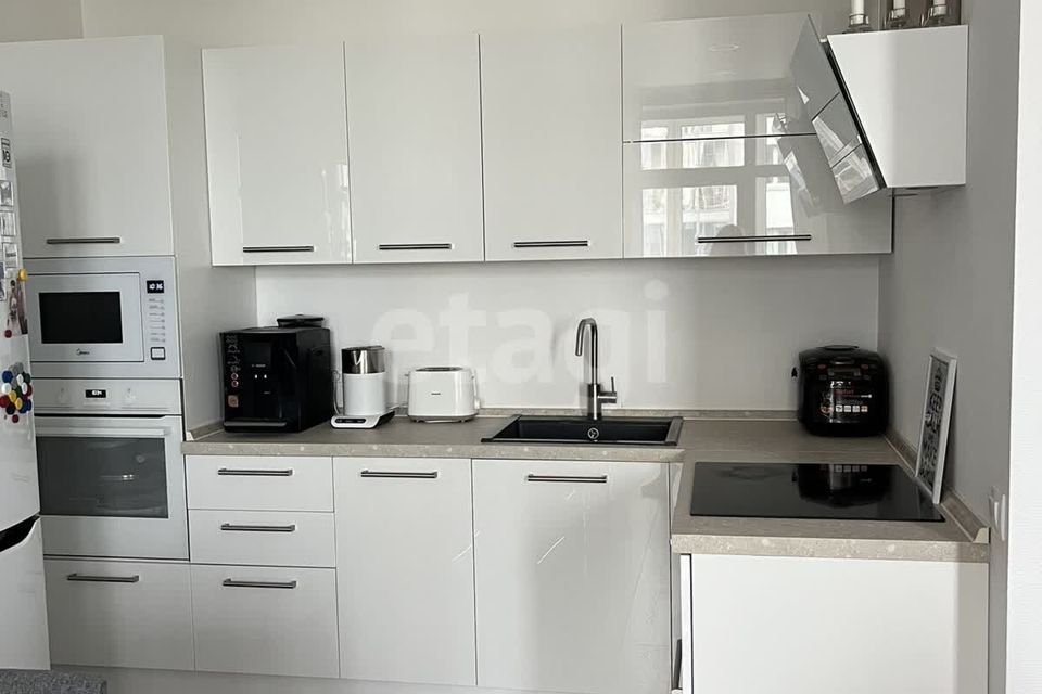 Продаётся 2-комнатная квартира, 60.6 м²