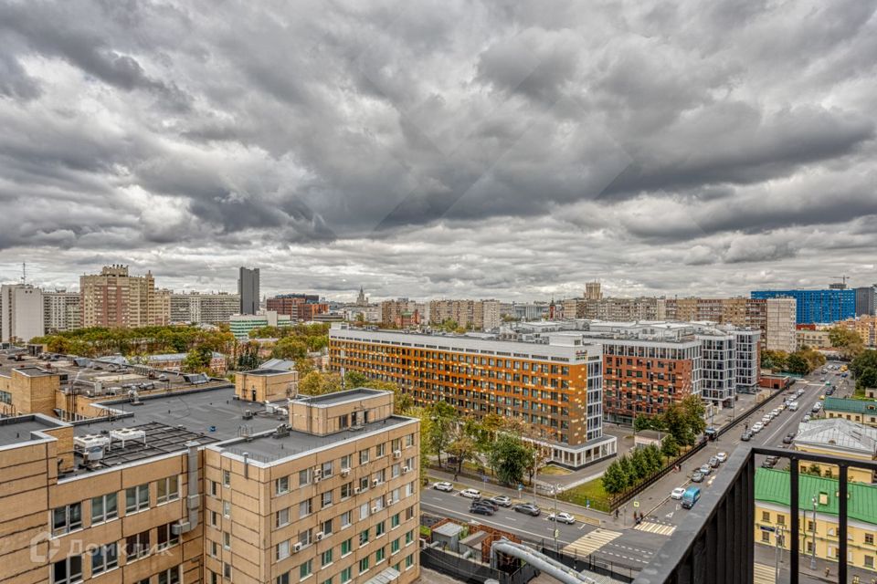 Продаётся 3-комнатная квартира, 112 м²