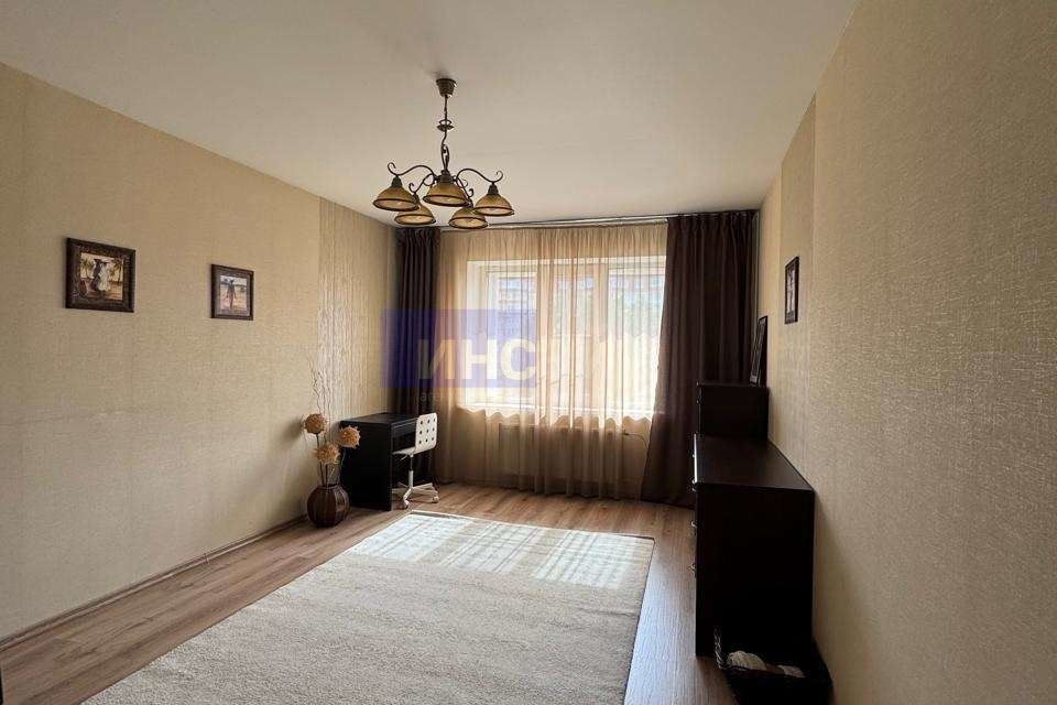 Сдаётся 2-комнатная квартира, 75.5 м²
