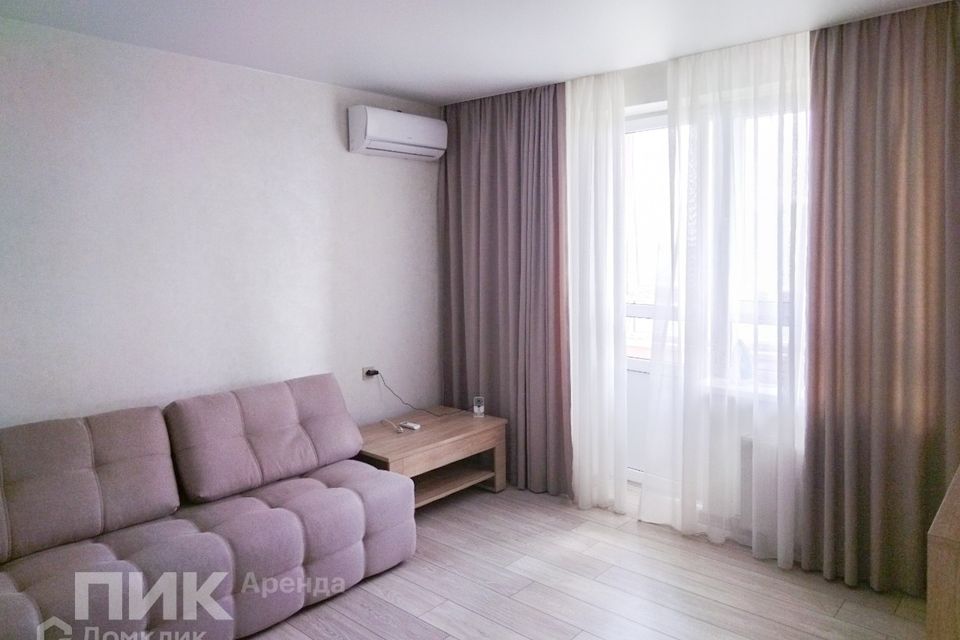 Сдаётся 1-комнатная квартира, 43 м²