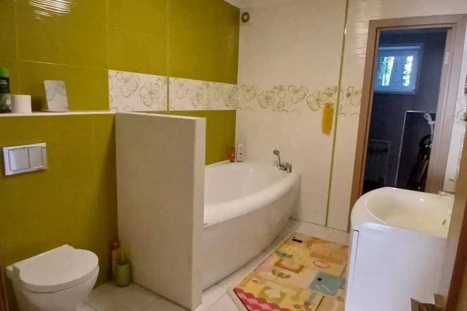 Продаётся 6-комнатная квартира, 137.1 м²