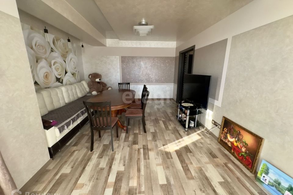 Продаётся 3-комнатная квартира, 91.7 м²
