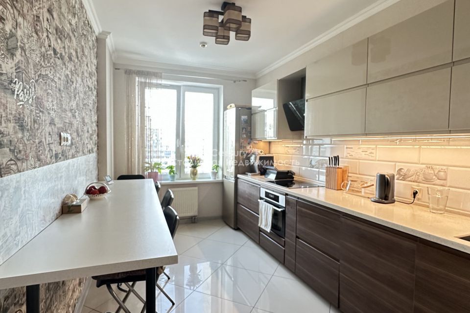 Продаётся 3-комнатная квартира, 81 м²